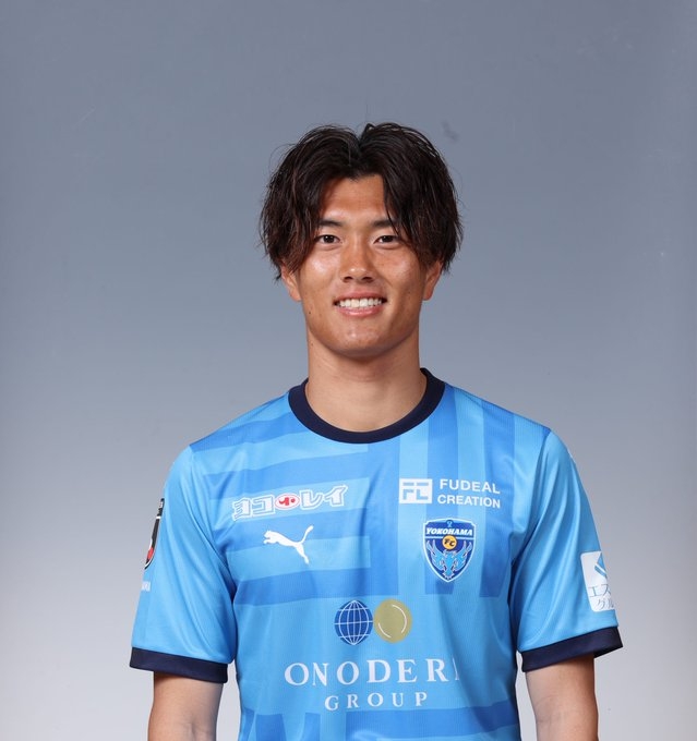 一个不起眼 一个不起眼